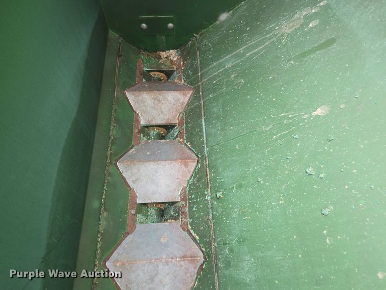 image for item DU7826 Great Plains CPH-1595 34 grain drill