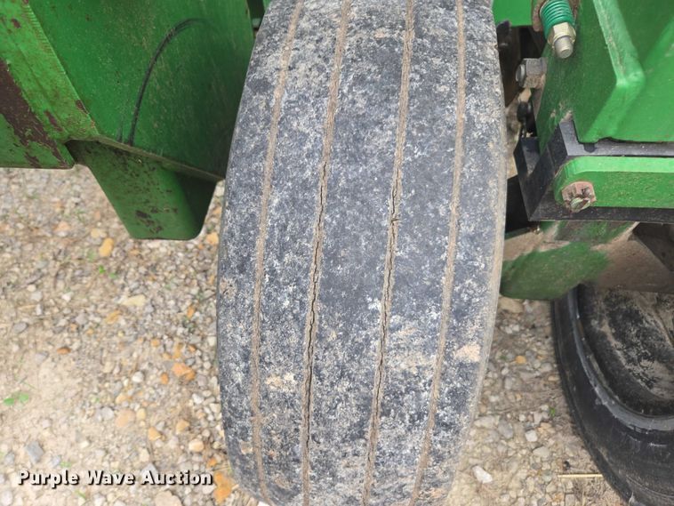 image for item DU7826 Great Plains CPH-1595 34 grain drill