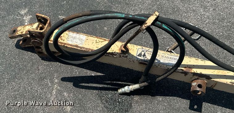 image for item DU9793 Tonutti Rake Trolley hay rake