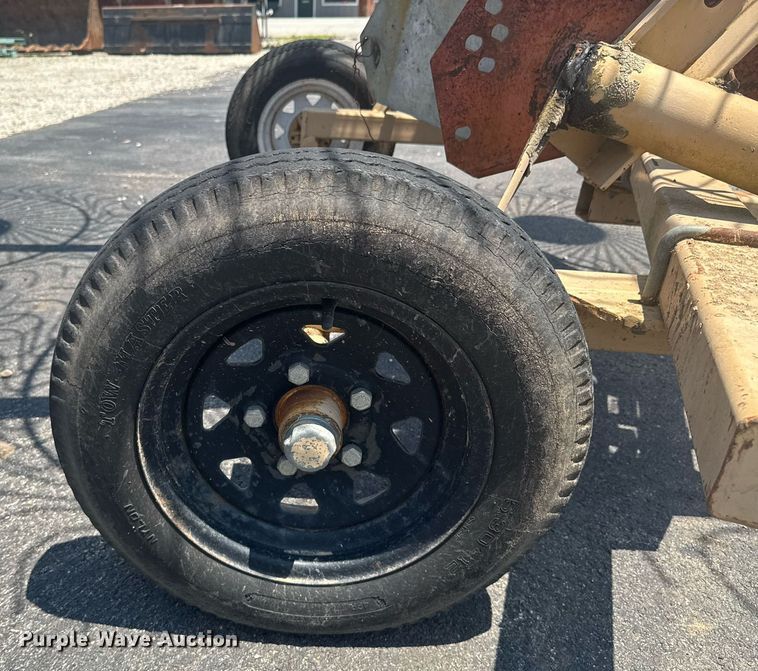 image for item DU9793 Tonutti Rake Trolley hay rake