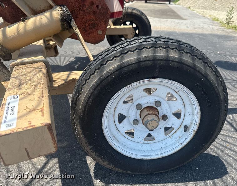 image for item DU9793 Tonutti Rake Trolley hay rake