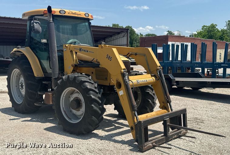 image for item DU9794 2004 Challenger MT525B MFWD tractor