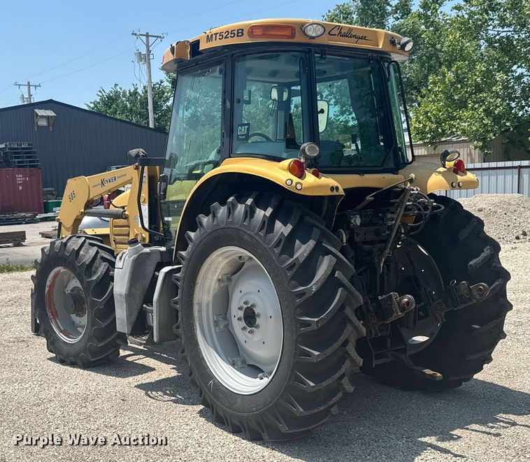 image for item DU9794 2004 Challenger MT525B MFWD tractor