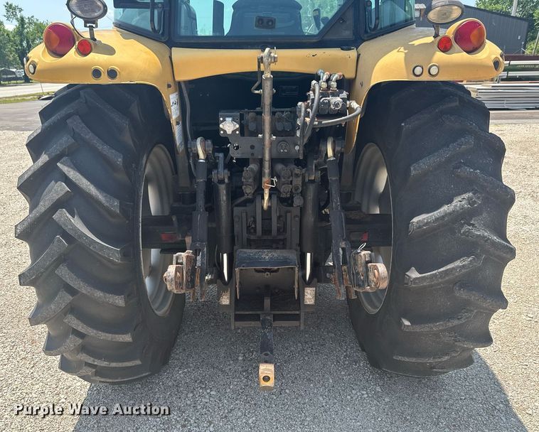 image for item DU9794 2004 Challenger MT525B MFWD tractor