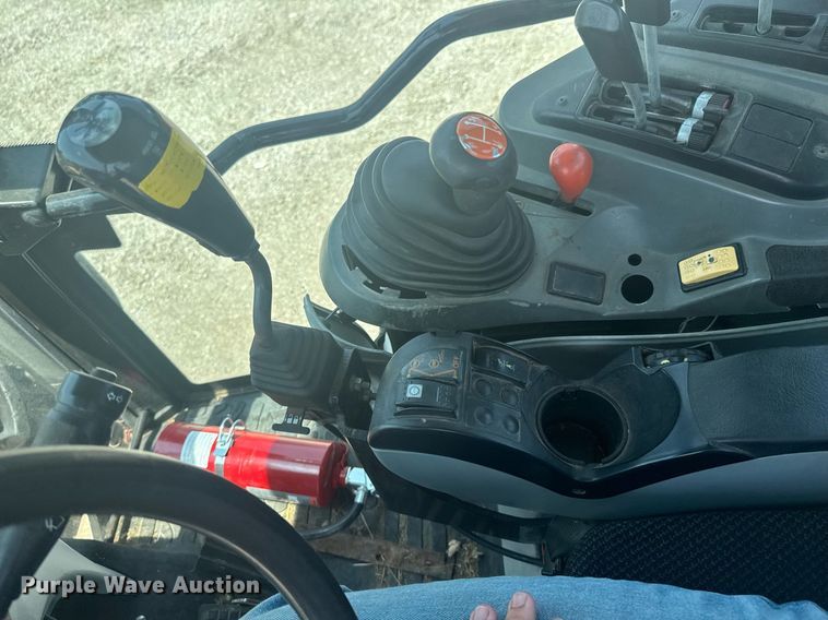 image for item DU9794 2004 Challenger MT525B MFWD tractor