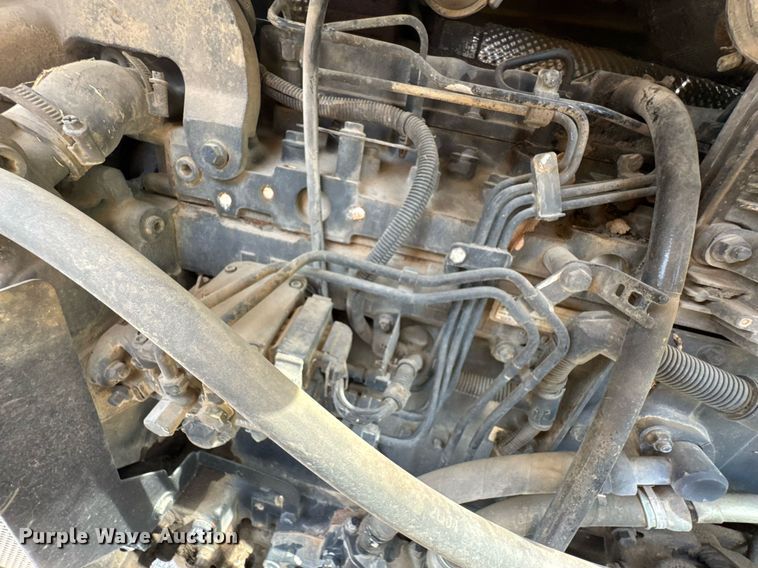 image for item DU9794 2004 Challenger MT525B MFWD tractor