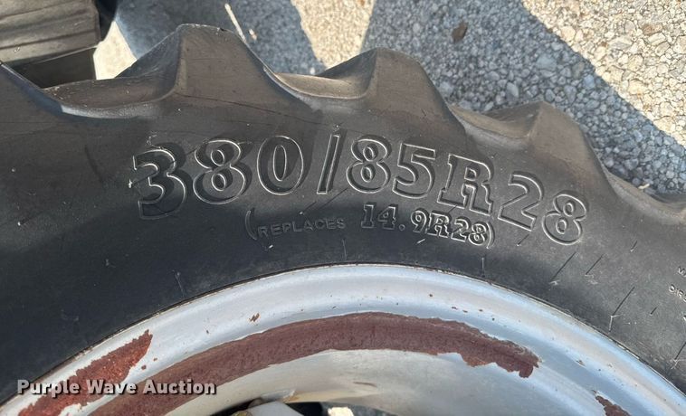 image for item DU9794 2004 Challenger MT525B MFWD tractor