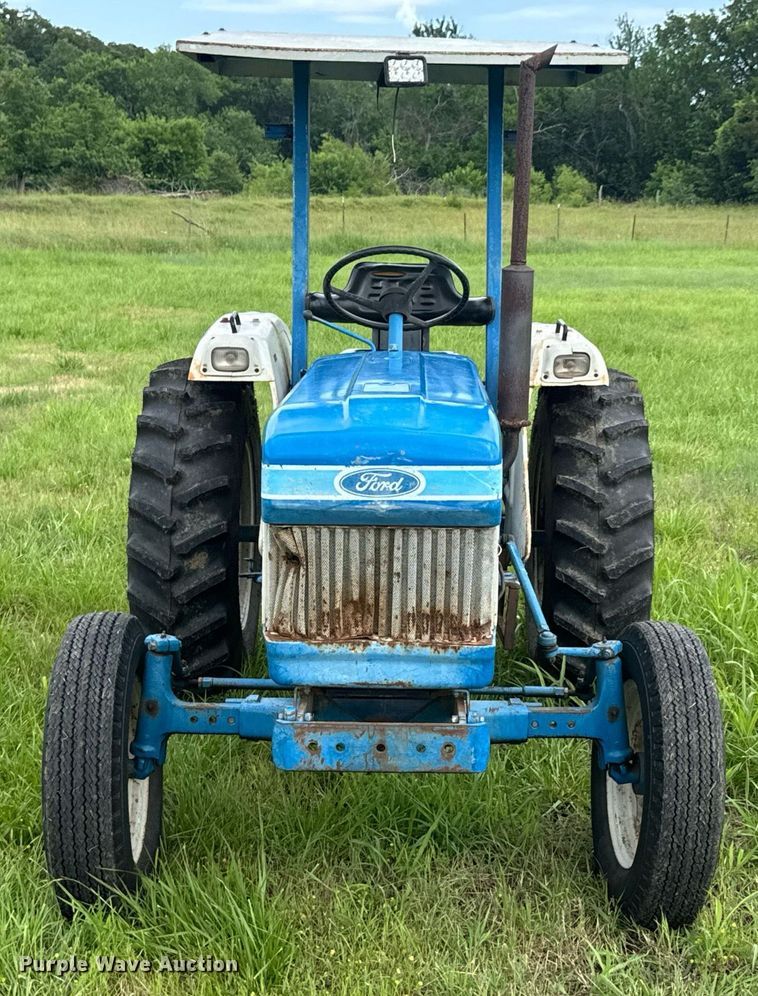 image for item DU9807 Ford 1910 tractor