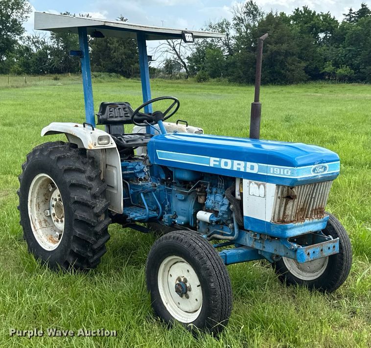 image for item DU9807 Ford 1910 tractor