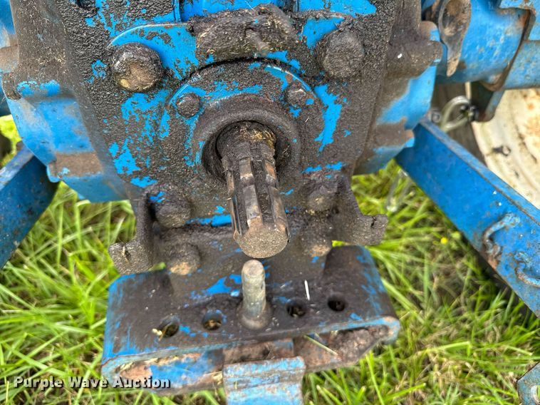 image for item DU9807 Ford 1910 tractor