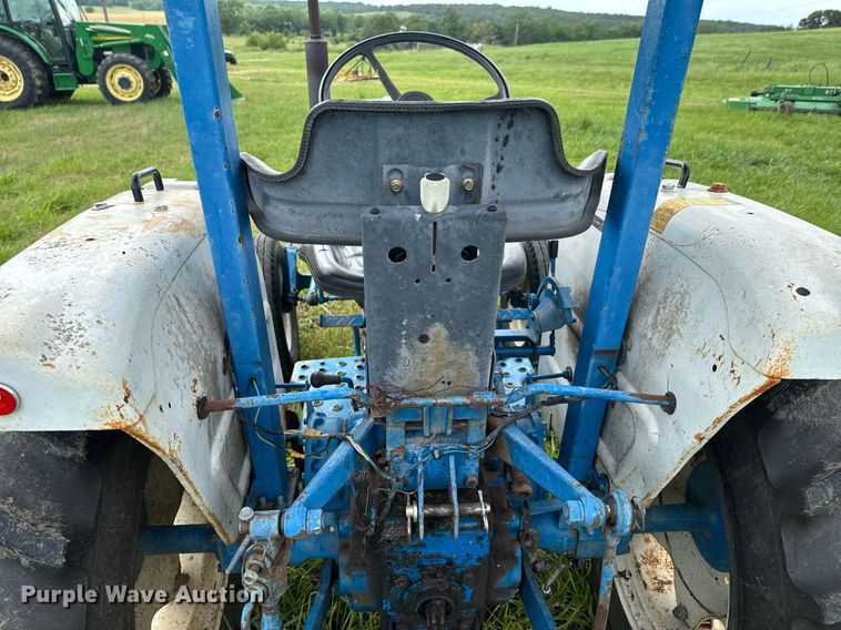 image for item DU9807 Ford 1910 tractor