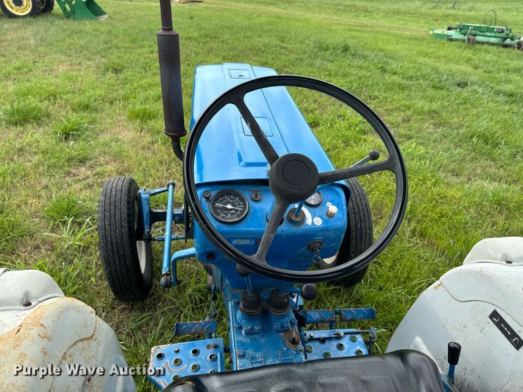image for item DU9807 Ford 1910 tractor