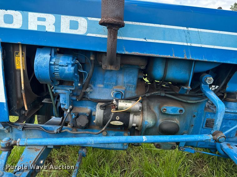 image for item DU9807 Ford 1910 tractor