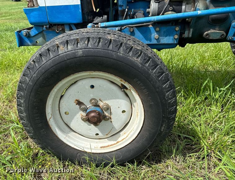 image for item DU9807 Ford 1910 tractor