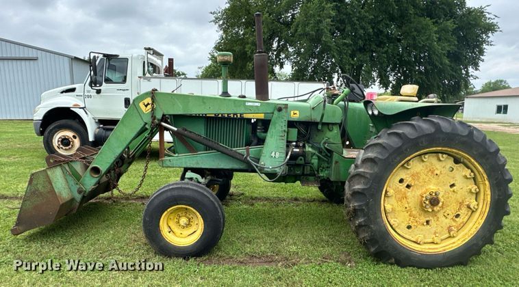 image for item DU9824 1965 John Deere 3020 tractor