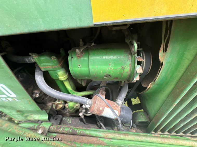 image for item DU9824 1965 John Deere 3020 tractor