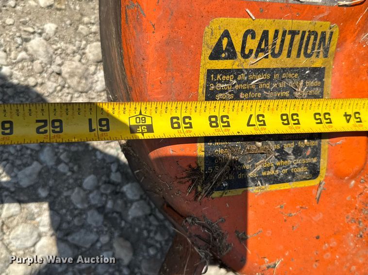 image for item DU9859 Kubota B7200 MFWD tractor