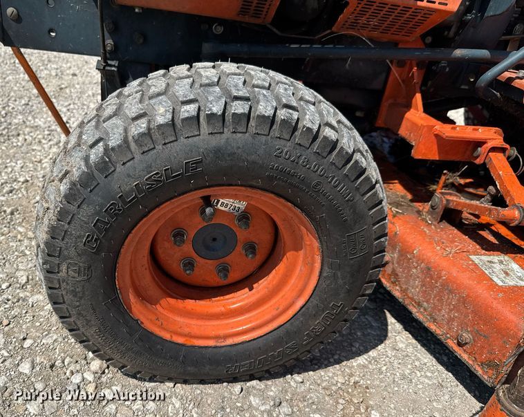 image for item DU9859 Kubota B7200 MFWD tractor