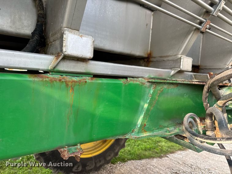 image for item DV4169 2015 John Deere R4045 spreader