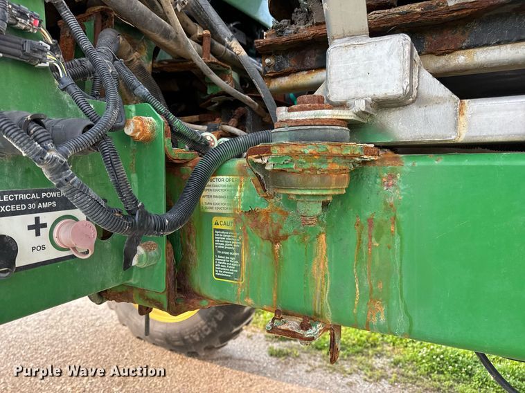 image for item DV4169 2015 John Deere R4045 spreader