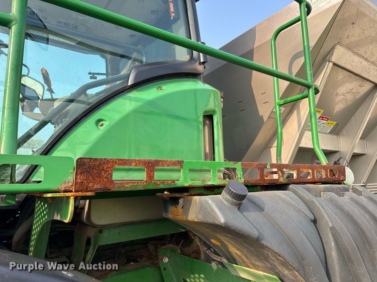 image for item DV4169 2015 John Deere R4045 spreader