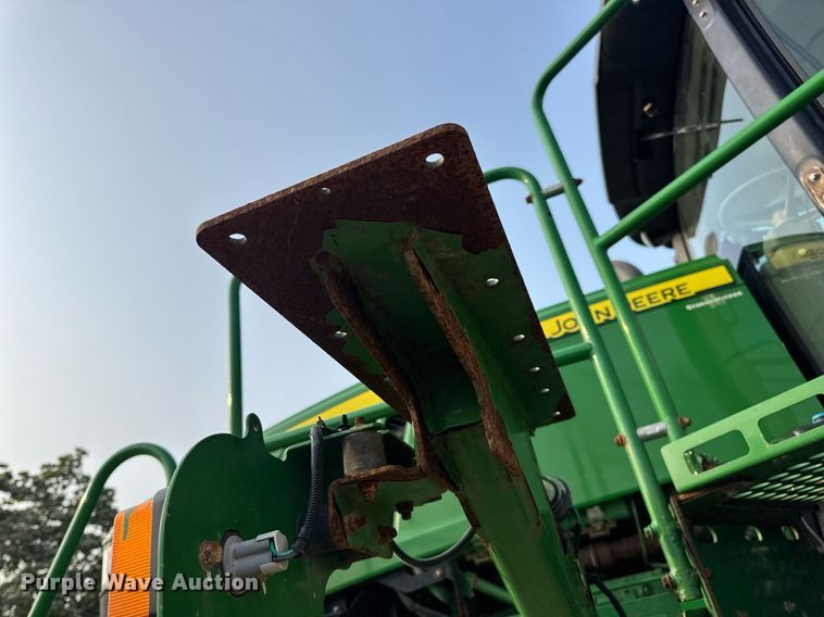 image for item DV4169 2015 John Deere R4045 spreader