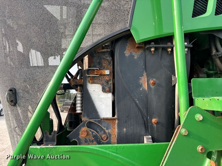 image for item DV4169 2015 John Deere R4045 spreader