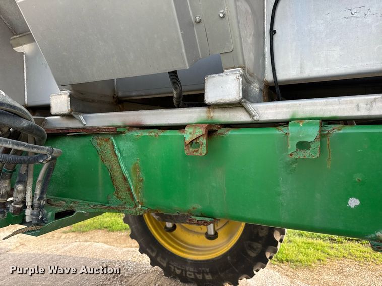 image for item DV4169 2015 John Deere R4045 spreader