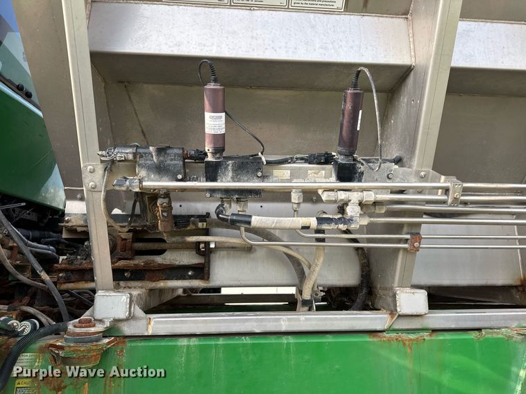 image for item DV4169 2015 John Deere R4045 spreader