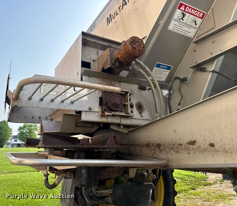 image for item DV4169 2015 John Deere R4045 spreader