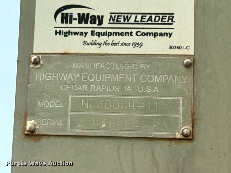 image for item DV4169 2015 John Deere R4045 spreader