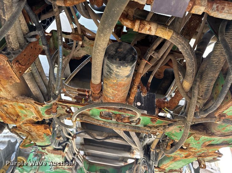 image for item DV4169 2015 John Deere R4045 spreader