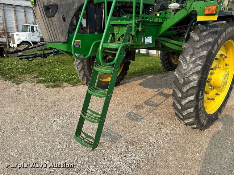 image for item DV4169 2015 John Deere R4045 spreader