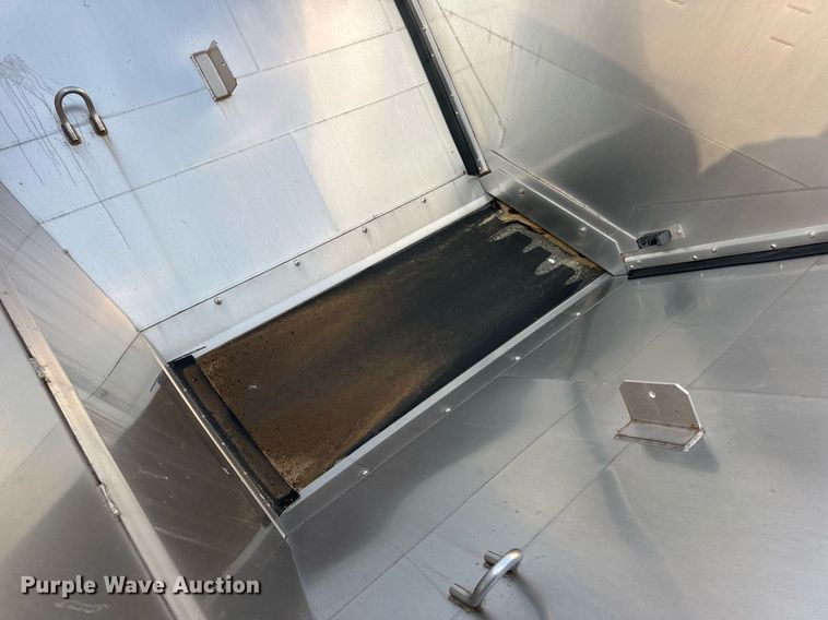 image for item DV4169 2015 John Deere R4045 spreader