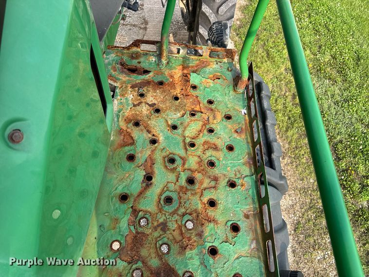 image for item DV4169 2015 John Deere R4045 spreader