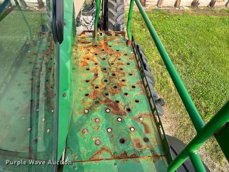 image for item DV4169 2015 John Deere R4045 spreader