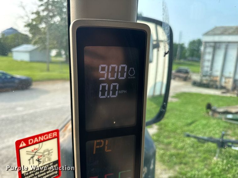 image for item DV4169 2015 John Deere R4045 spreader