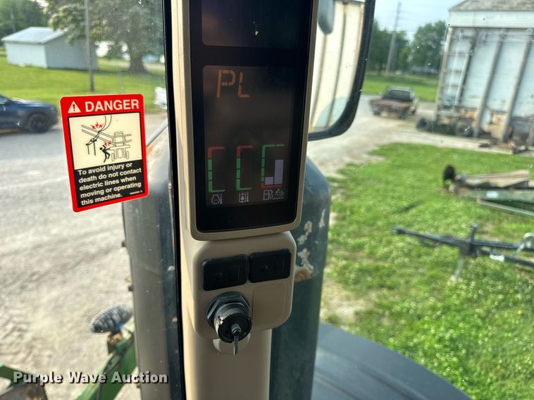 image for item DV4169 2015 John Deere R4045 spreader