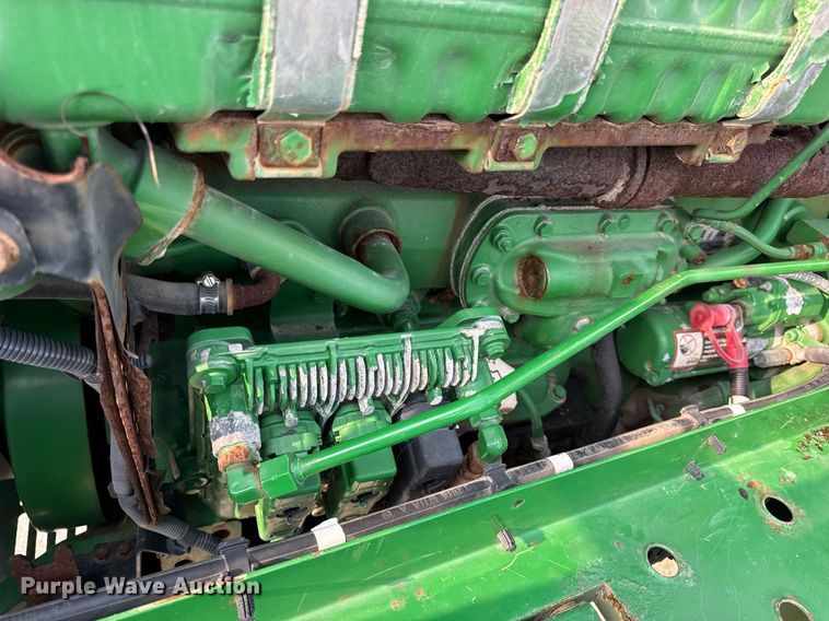 image for item DV4169 2015 John Deere R4045 spreader