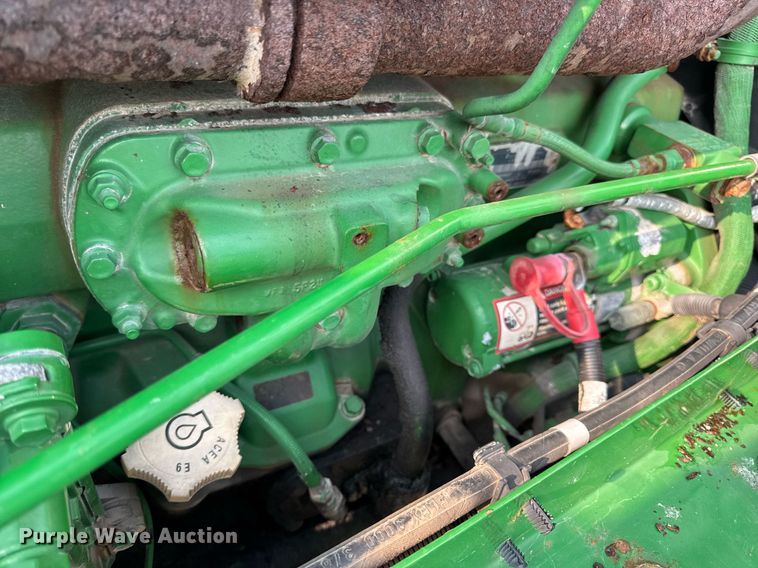 image for item DV4169 2015 John Deere R4045 spreader