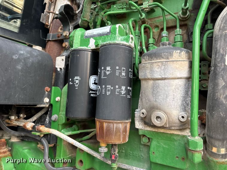 image for item DV4169 2015 John Deere R4045 spreader