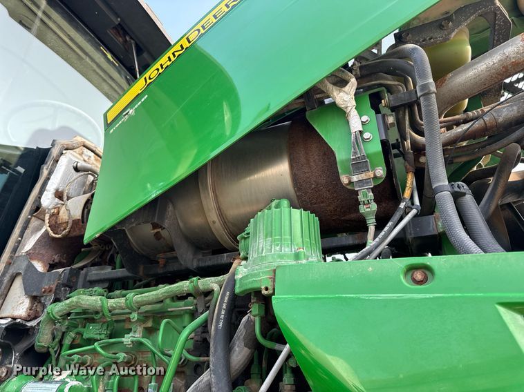image for item DV4169 2015 John Deere R4045 spreader