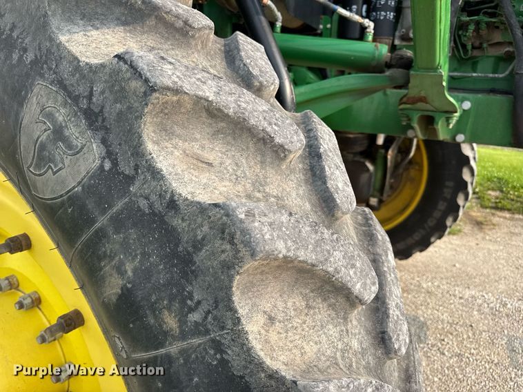 image for item DV4169 2015 John Deere R4045 spreader