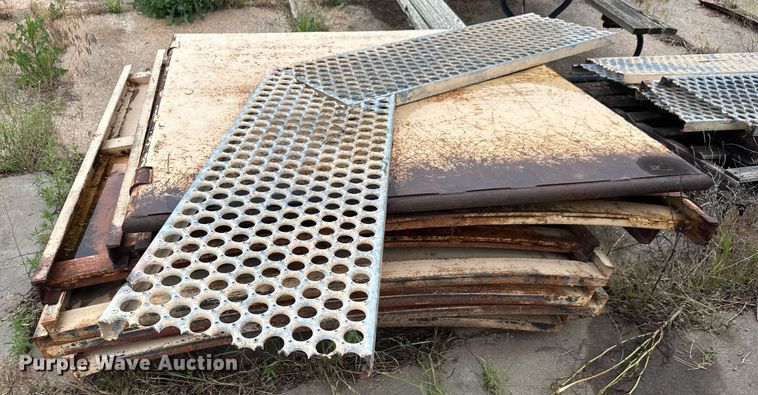 image for item DY0075 C&S livestock equipment