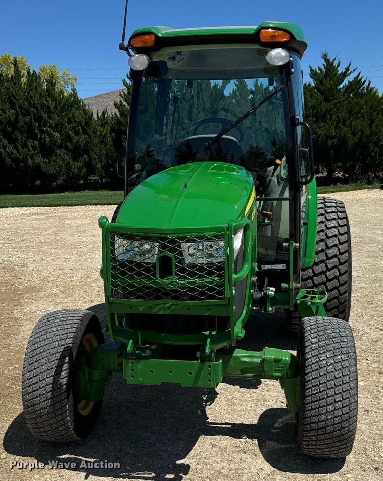 image for item DY0140 2018 John Deere 4044R MFWD tractor