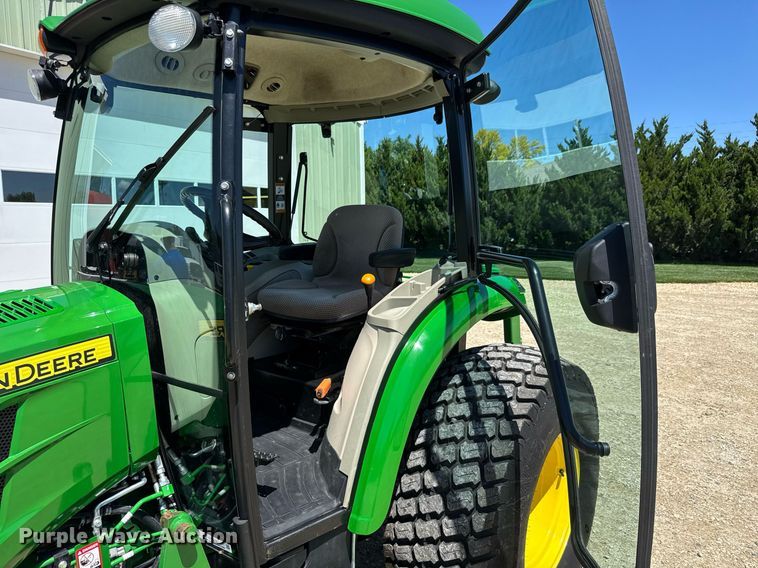 image for item DY0140 2018 John Deere 4044R MFWD tractor