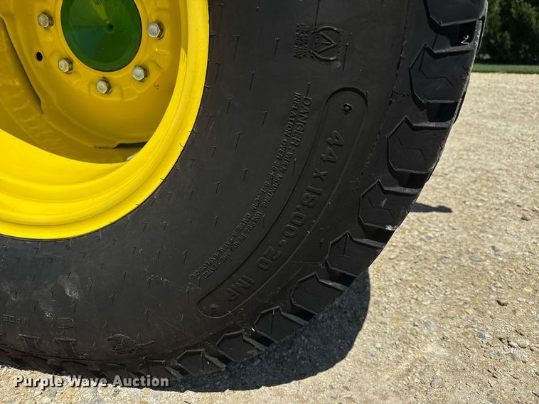 image for item DY0140 2018 John Deere 4044R MFWD tractor