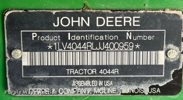 image for item DY0140 2018 John Deere 4044R MFWD tractor