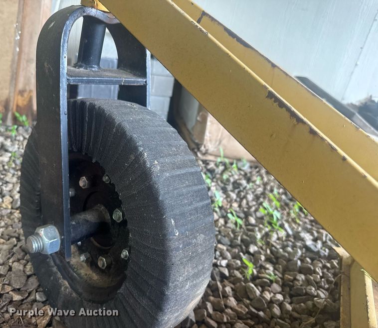 image for item DY0190 County Line L-48-40-P-YK rotary mower