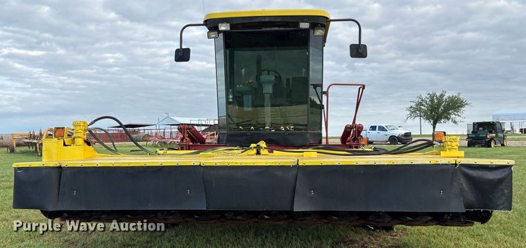 image for item DY0539 1999 New Holland HW340 swather / windrower
